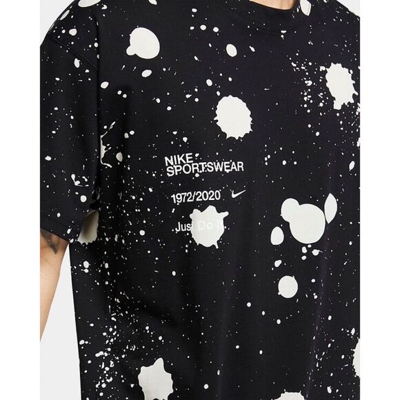 Urban Outfitters x Nike Sportswear DIY Splatter Tee - Picture 8 of 10
